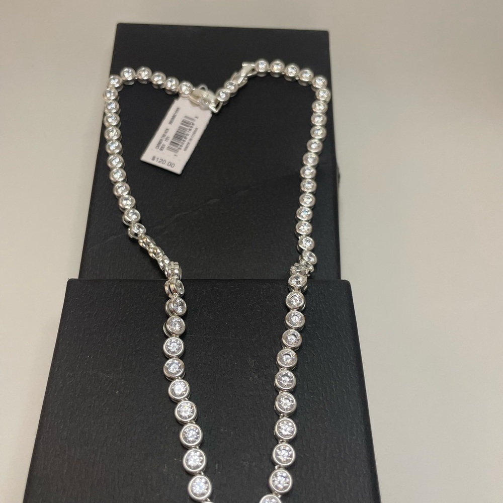 Kendra Scott Silver Necklace with Clear Stones - Picture 5 of 6
